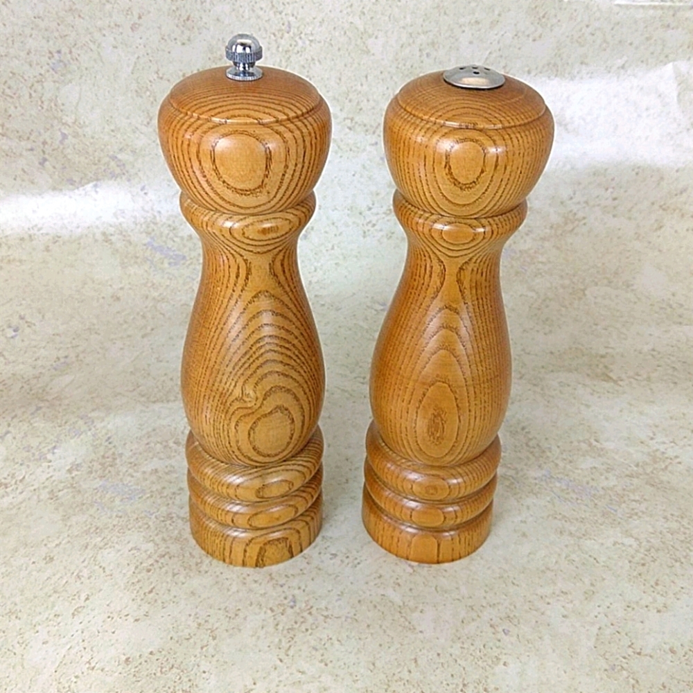 MCM Wood Salt Shaker Pepper Grinder Set (A)